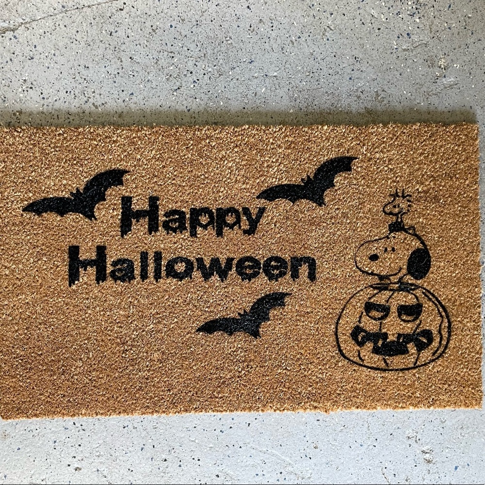 18”x30” coir Snoopy Halloween doormat